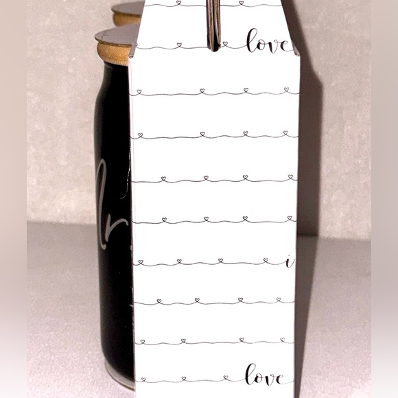 Mr. & Mrs boxed set of 16.9 oz. tumblers with lids and straws - Picture 6 of 7